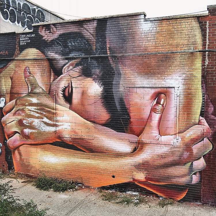 Bushwick is for lovers #holdontighttowhatyoulove Thank you so much @thebushwickcollective #joe #headofthefamily #bushwickcollective #bushwickstreetart #case_maclaim #bkstreetart