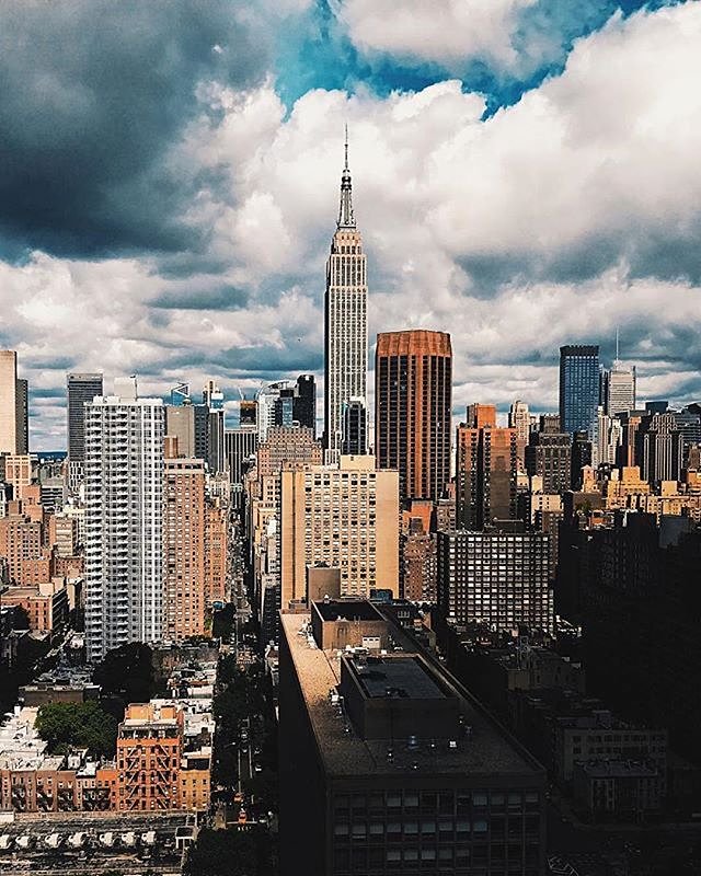 Photo via @n.y.stateofmind #viewingnyc