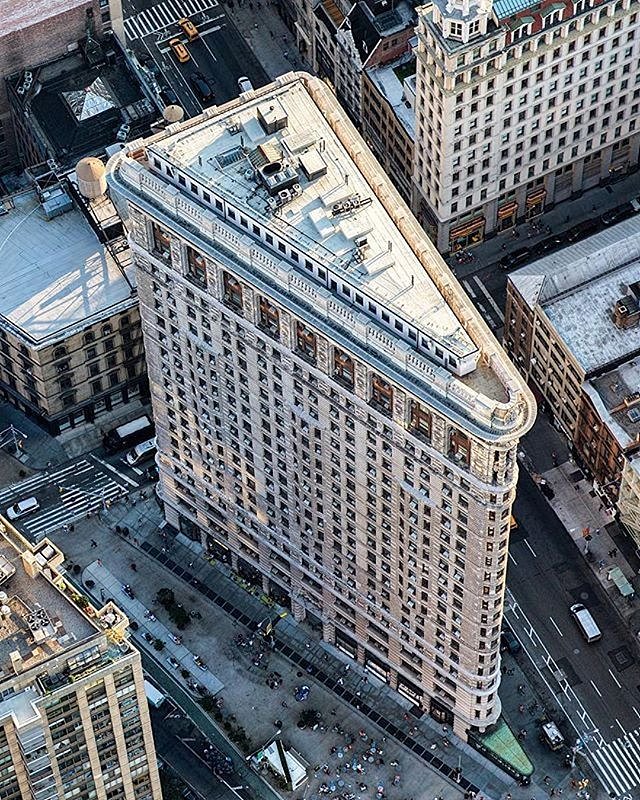Flatiron Building, New York, New York. Photo via @mattpugs #viewingnyc #newyork #newyorkcity #nyc