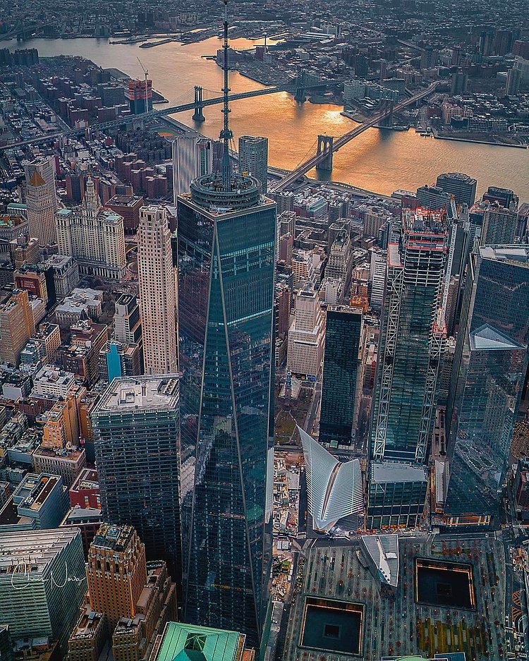 Downtown vibes 🚁💨