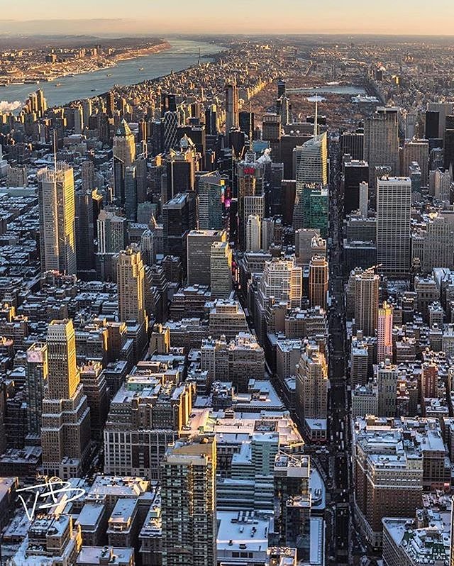 Photo via @vikvik7 
#viewingnyc