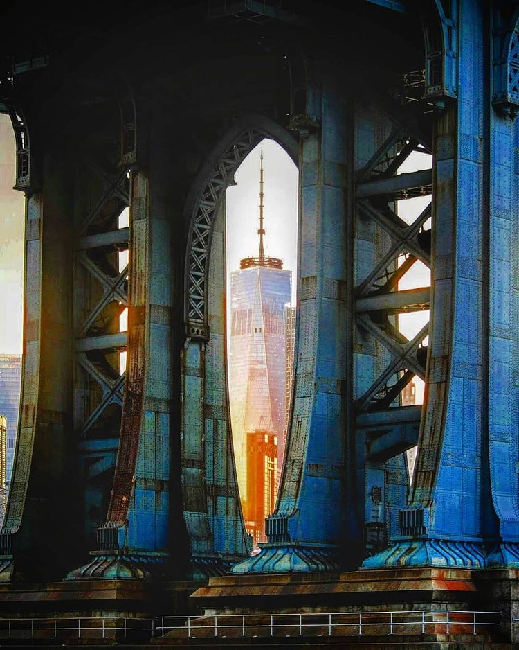 One World Trade Center through Manhattan Bridge