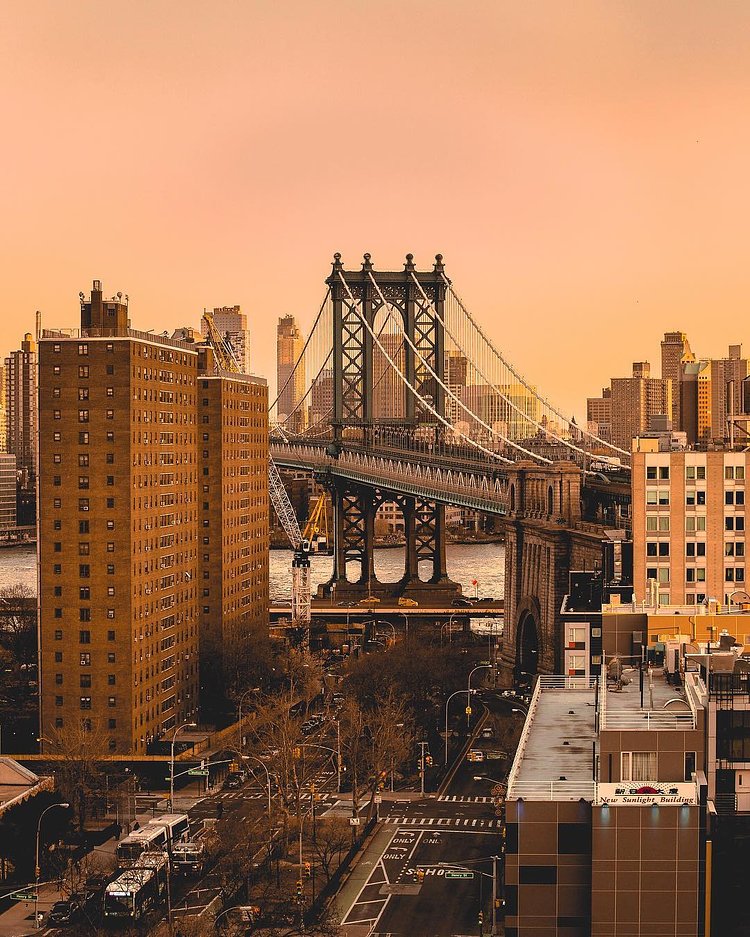 In Chicago packing the rest of my stuff (and my pup) to take back to LA Saturday morning, but still wishing I could be in Brooklyn tonight at the @prisonerwineco event tonight with the homies.  Next time for sure, guys! ✌🏼️
.
#makerybk