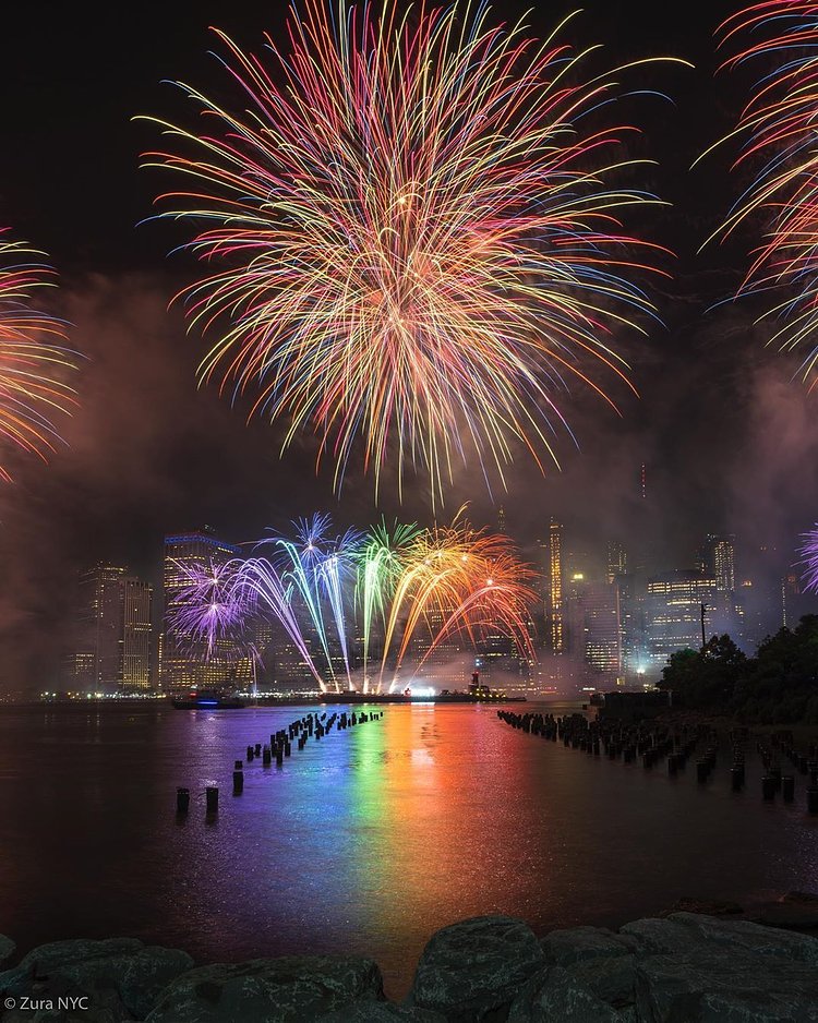 Independence Day 2019 ! 🎆🎉🇺🇸
*******************************************************
My new account.
🔶@NewYork_feature 
#zuranyc
*******************************************************
@sonyalpha Sony A7RIII + Sony GM 12-24mm •
• •
******************************************************** #sonyalpha

#newyorkcity  #loves_nyc #nycgo  #nypix  #travelnyc #nycprimeshot #ig_nycity #newyork_instagram #what_i_saw_in_nyc #newyork_ig #nyloveyou #nycityworld #iloveny #newyork_feature

#Picturesofnewyork #instagramnyc
#lensbible  #topnewyorkphoto #beautifuldestinations #icapture_nyc  #nycprime_ladies #ignyc #nycdotgram #nycstreets #nycity #newyorkgram #newyorkcitylife #nycviews