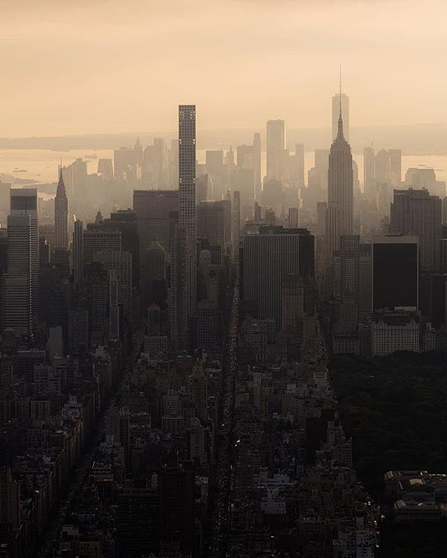 New York, New York. Photo via @killianmoore #viewingnyc #newyorkcity #newyork #nyc