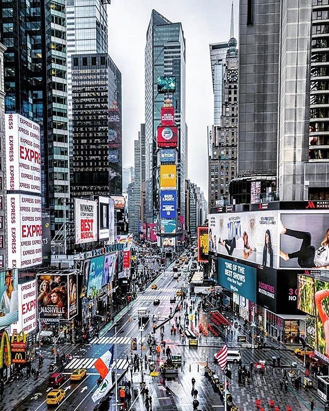 Photo via @lightsensitivity 
#viewingnyc