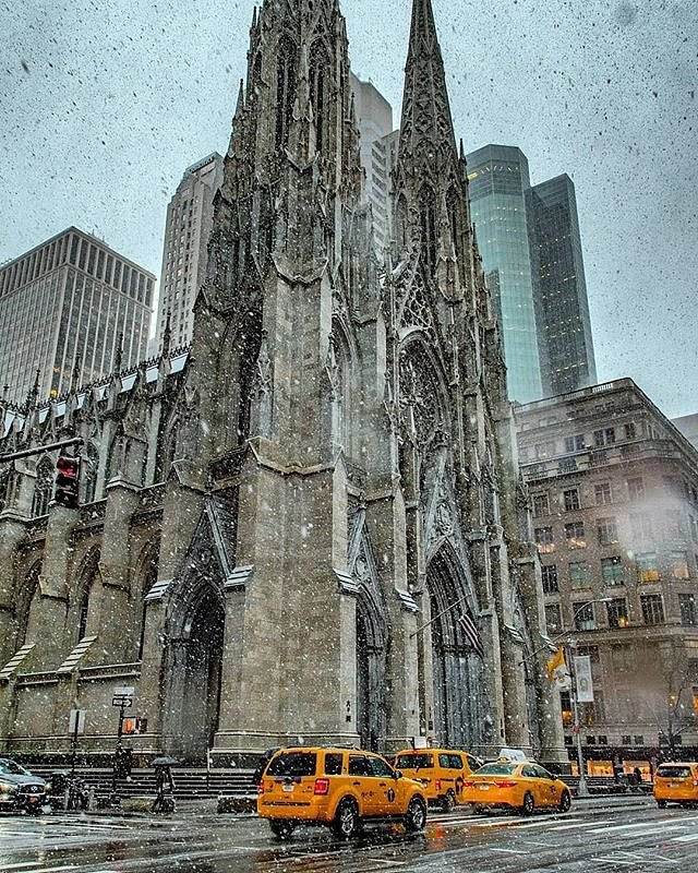 St. Patrick’s Cathedral, New York, New York. Photo via @ericknyc_ #viewingnyc #newyork #newyorkcity #nyc #snow #stpatrickscathedral