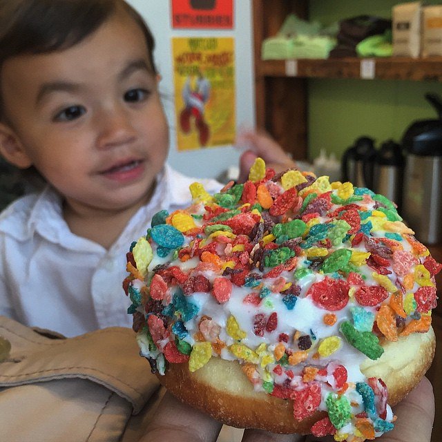 Really excited for this Fruity Pebbles #Doughnut from @montclairbread
👶🏽🌈🍩👍🏽 #foodbeast #montclairbreadcompany #foodbabynytonewjersey #👶🏽🍩 #👶🏽🌈 #foodbabylovesmontclairbreadcompany
