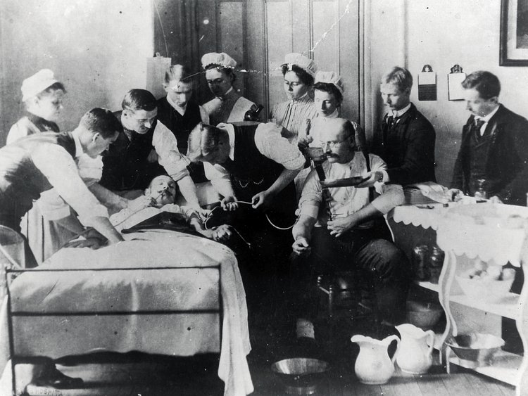 In 1876, O.G. Mason, Bellevue's official photographer, took a carefully staged photograph of a blood transfusion in progress.