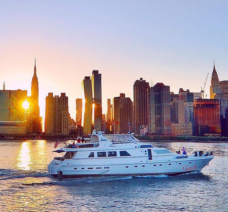 In a mind clear as still water, even the waves, breaking, are reflecting its light.
- Dogen Zhenji