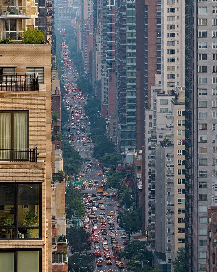 2nd Avenue, Upper East Side