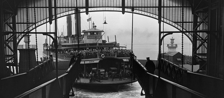 The ferryboat President Roosevelt entering the slip at St. George, June 1924. From the Collection of the Staten Island Museum)