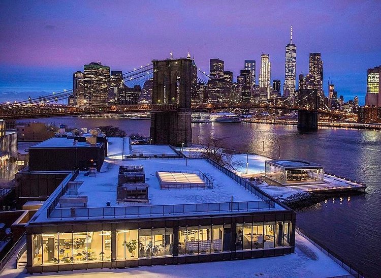 Photo via @camilleschaer 
#viewingnyc