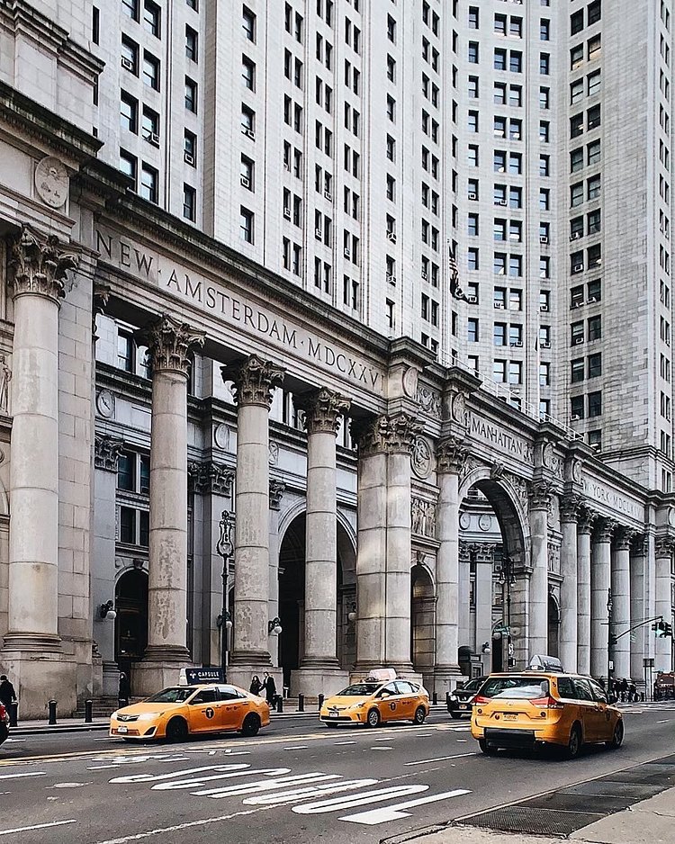 David N. Dinkins Manhattan Municipal Building. Photo via @melliekr #viewingnyc #nyc #newyork #newyorkcity #taxi