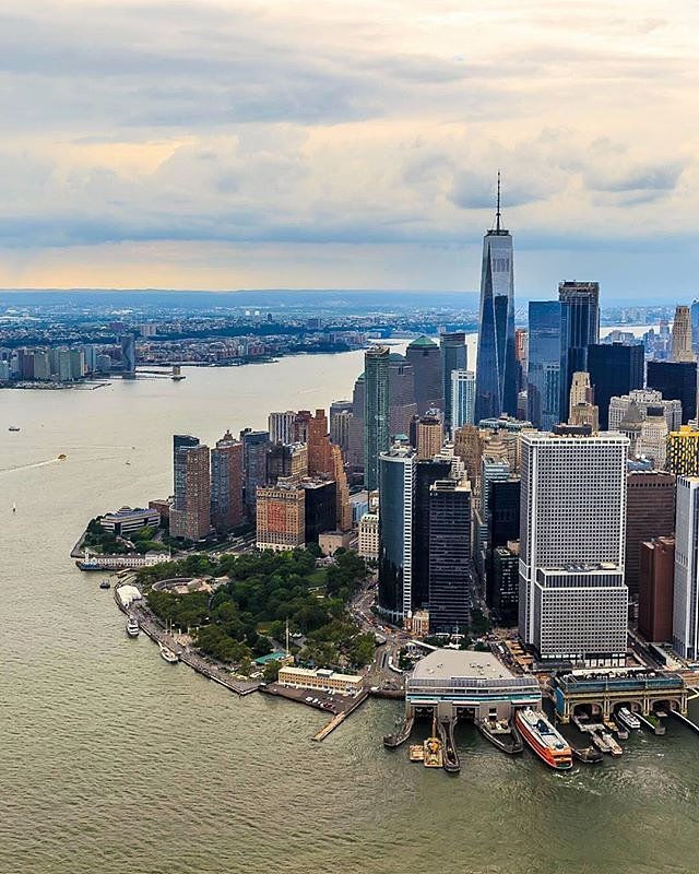 Lower Manhattan, New a york. Photo via @killahwave #viewingnyc #newyork #newyorkcity #nyc