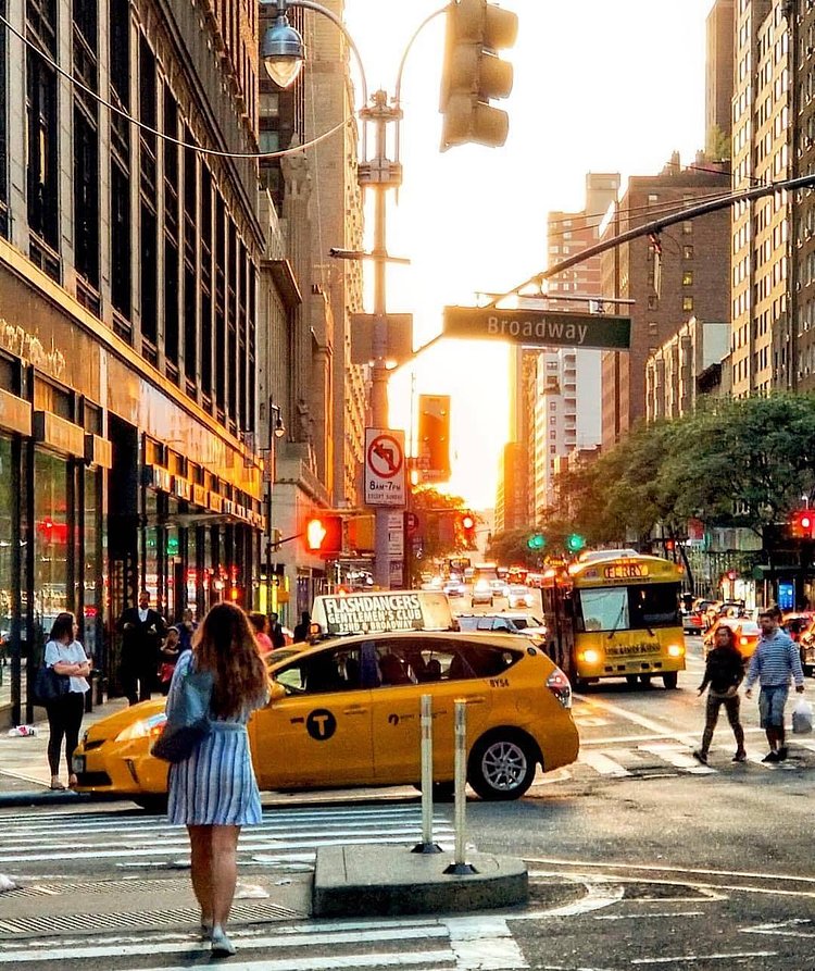 New York, New York. Photo via @qwqw7575 #viewingnyc #newyork #newyorkcity #nyc