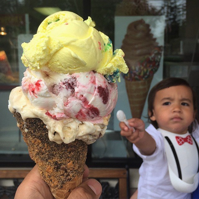 Found some seriously good Playdough Cookie Dough, Strawberry Cheesecake and Snickers Ice Cream in a Butterfinger Cone at #SuperScoops
#👶🏽🍦 #foodbabynytonewjersey #mmdbaby #foodbabylovessuperscoops