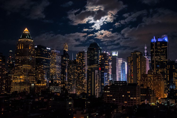 The moon over Midtown last night.