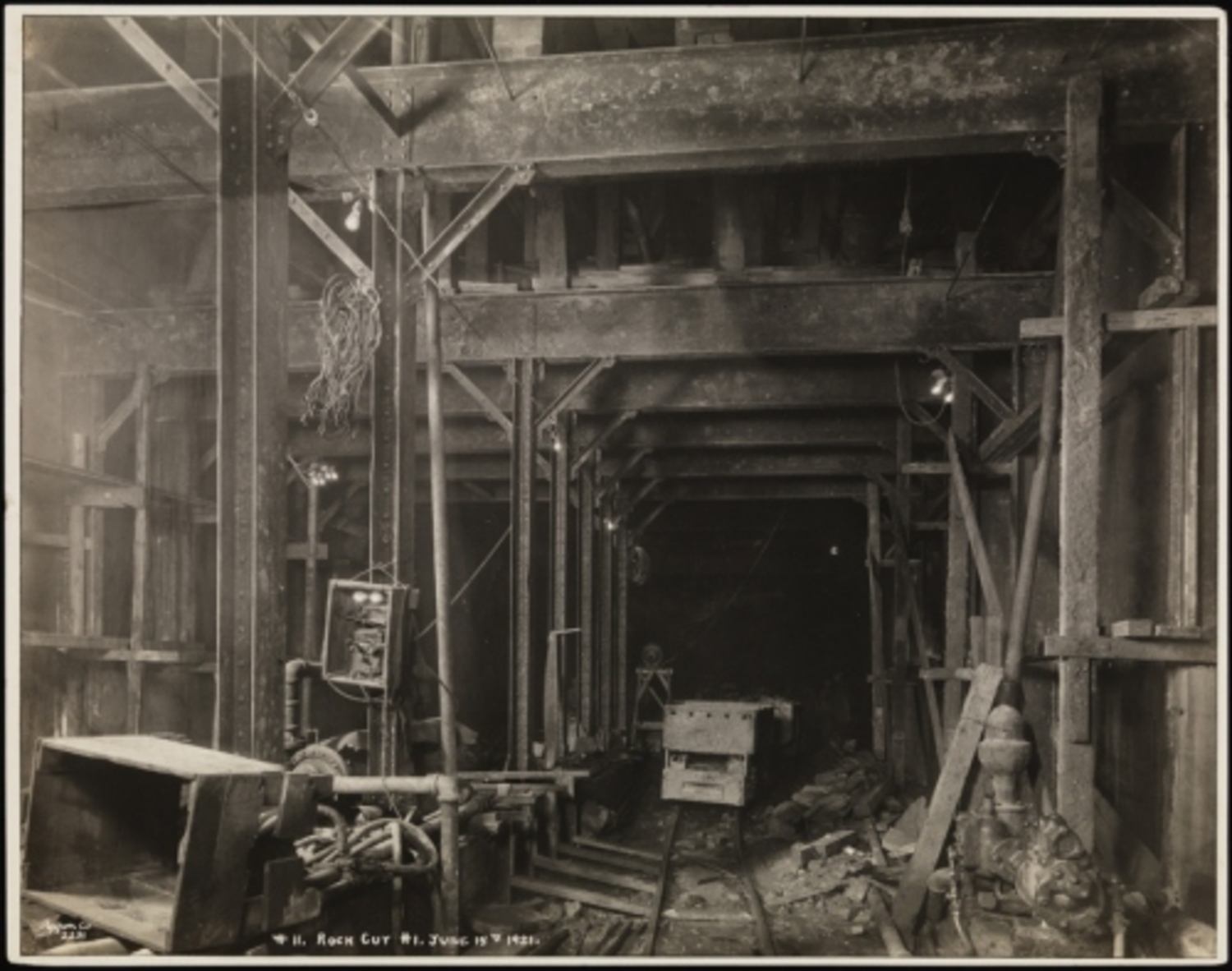 Byron Company (New York, N.Y.). Subways, Fourteenth Street Cut for Subway, #1. 1921