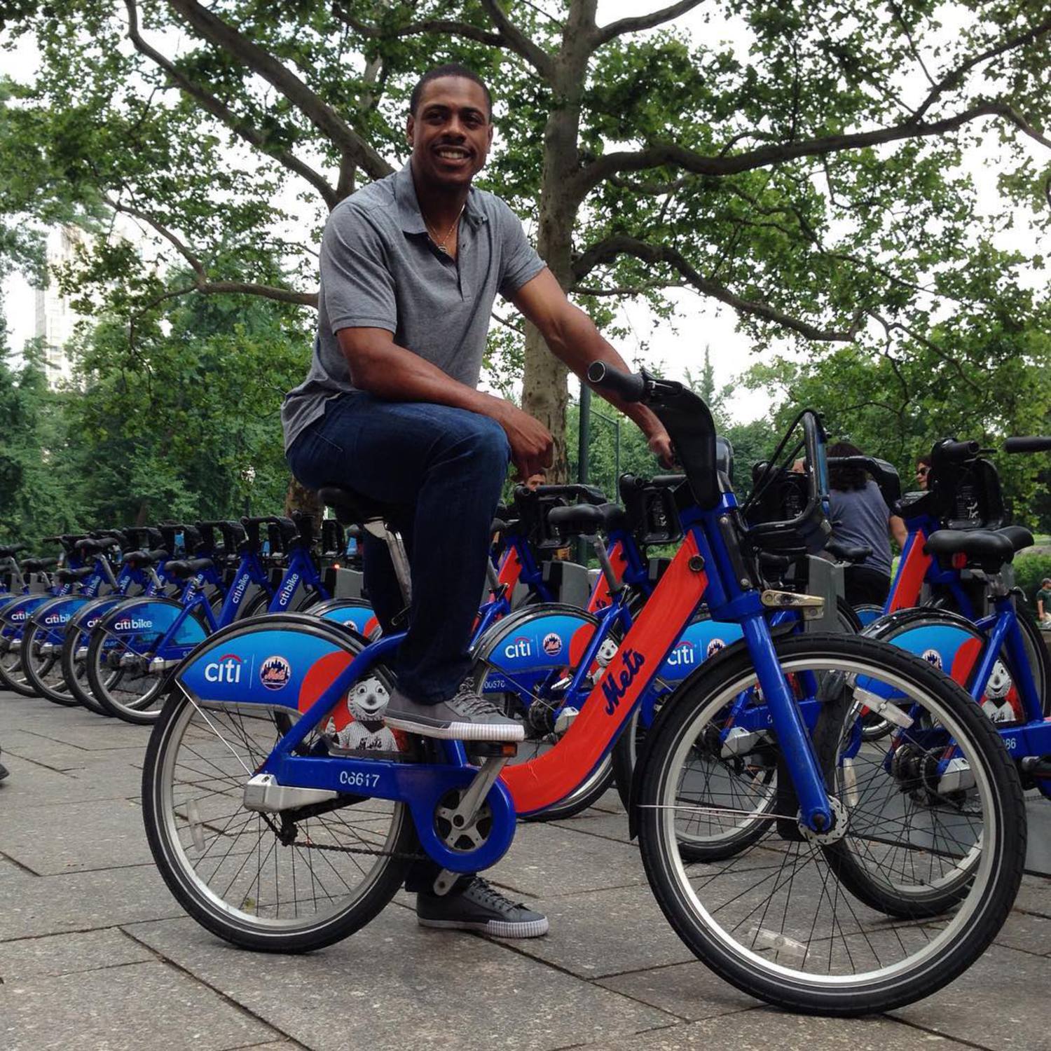 Our new @Mets branded Citi Bikes are now around town! Starting today if you spot one, take a photo, and share it with #CitiBikeSweepstakes for the chance to win some great #Mets prizes! Winners will be chosen each day through July 29th. Check out Mets.com/CitiBikeSweepstakes for official rules, prizes and more details. #citibike