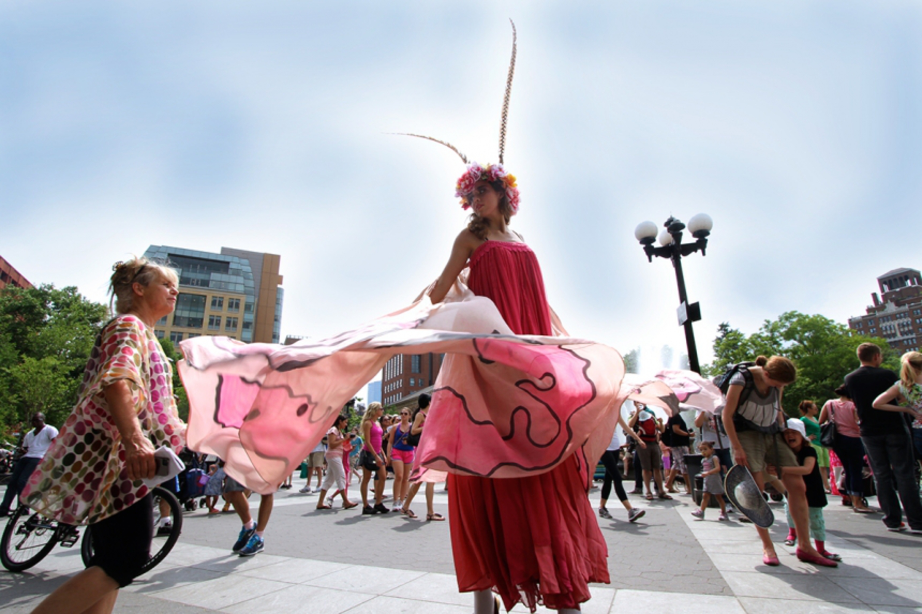 This Photography Series Captures Unique New York City Street Performers