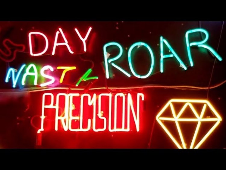 Check Out the Neon Sign Making and Neon Art Classes at Brooklyn Glass