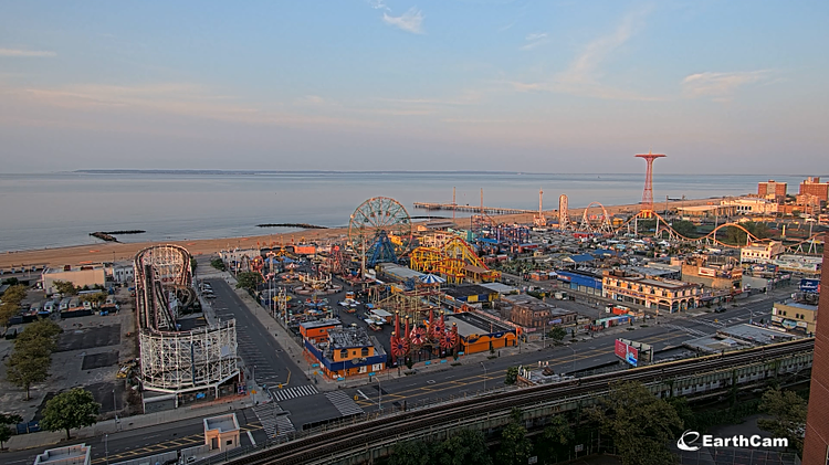 EarthCam of Coney Island (screenshot of live feed)