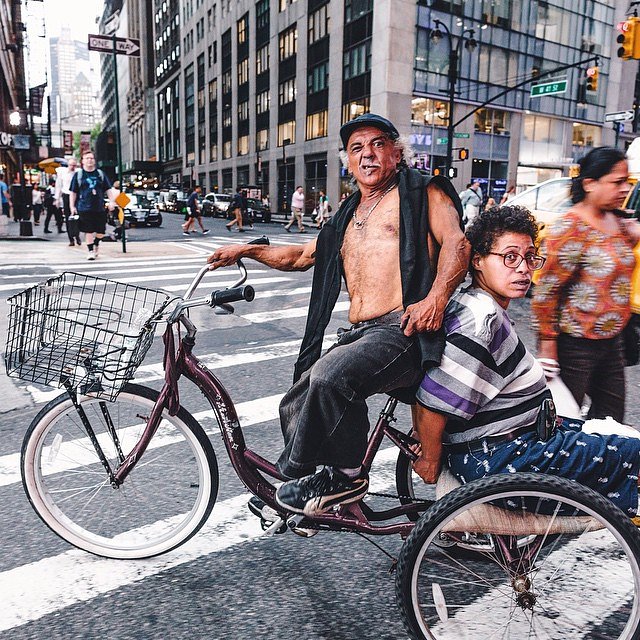 This was the second time I ran into this guy, he always seem to be in such good spirit.  Running into local characters of this city makes me love it even more! #Nyc
