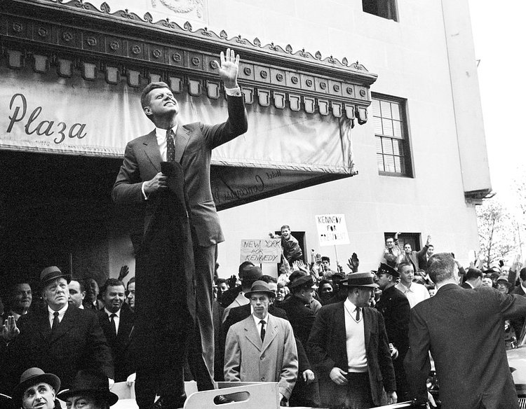 Nov. 5, 1960: Senator John F. Kennedy was making closing arguments before overflow crowds in the New York area on the weekend before Election Day, despite heavy rains. “I don’t know any place in the United States where Democrats would turn out on a rainy Saturday afternoon like this,” he said in Wantaugh, N.Y. “I understand the sun is shining on Mr. Nixon in California. Well, it won’t be shining after Tuesday,” he said. Outside the Concourse Plaza Hotel in the Bronx, where Senator Kennedy stood on a car to be better seen by the throng, he was “met by placards proclaiming ‘The Home of the Bagel Knows Big Jack is Able.’ ”