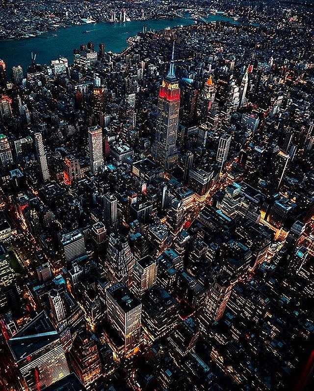 Photo via @nova.york #viewingnyc