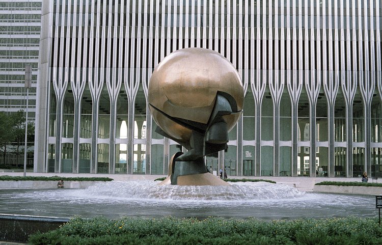 Koenig Sphere, Before the fall | September 1984