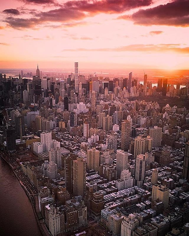 New York, New York. Photo via @nova.york #viewingnyc