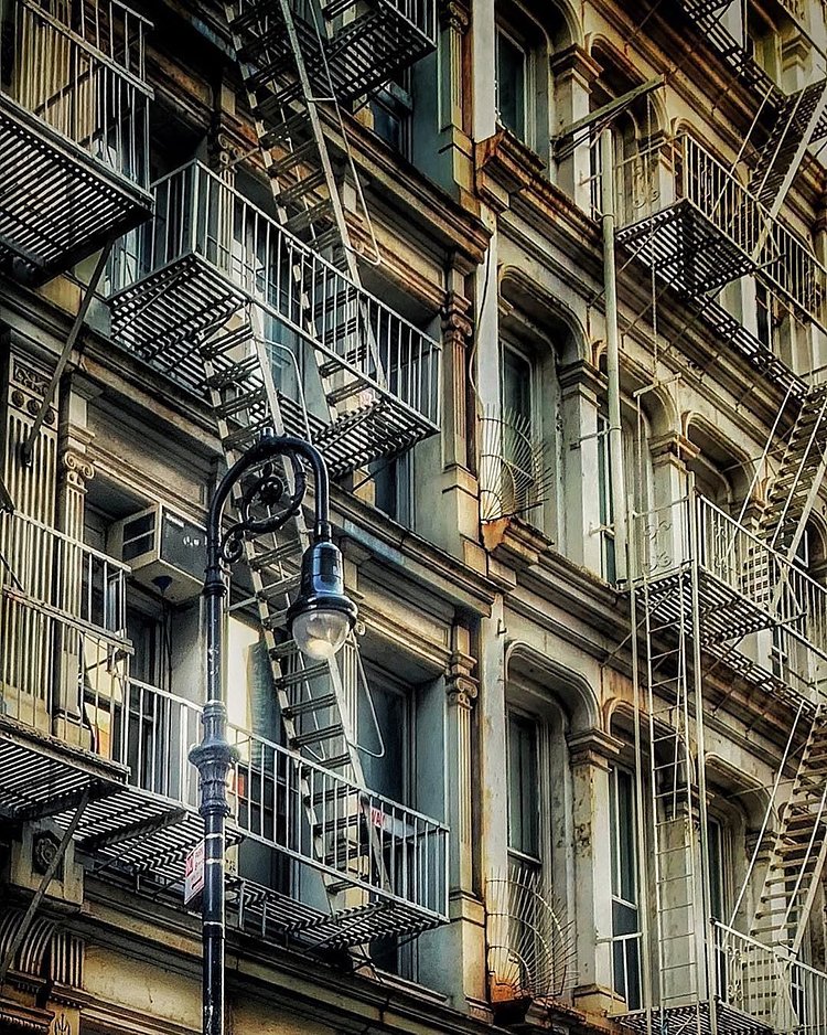 SoHo, New York. Photo via @sue.around.nyc #viewingnyc #nyc #newyork #newyorkcity