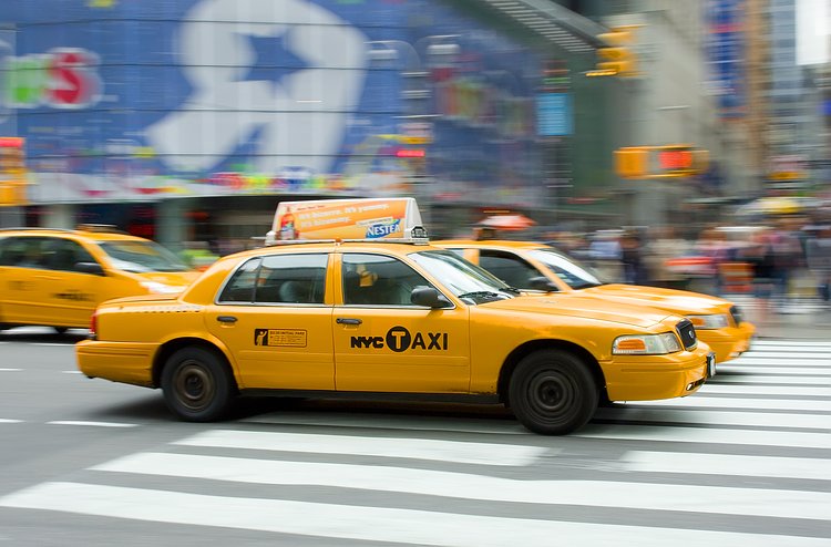 Yellow Cab | panning @ 1/30 sec.