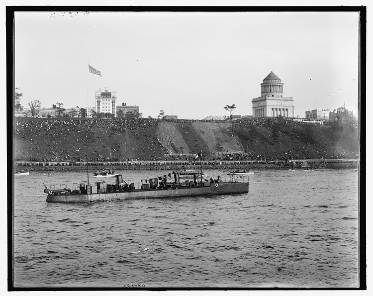 Grant's Tomb from Hudson River, 1909