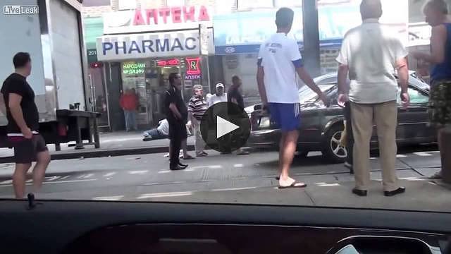 LiveLeak - Russian Tourist Captures Road Rage on Film in NYC