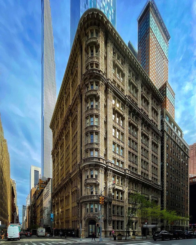 Alwyn Court, 7th Avenue and 58th Street, Midtown, Manhattan