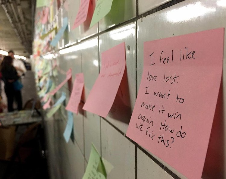 "Subway therapy" has popped up in #NYC's 14th Street Station, with people leaving positive messages after #election2016. Thanks to the ABC's Jake Sturmer for this pic! 🇺🇸❤️ #subwaytherapy