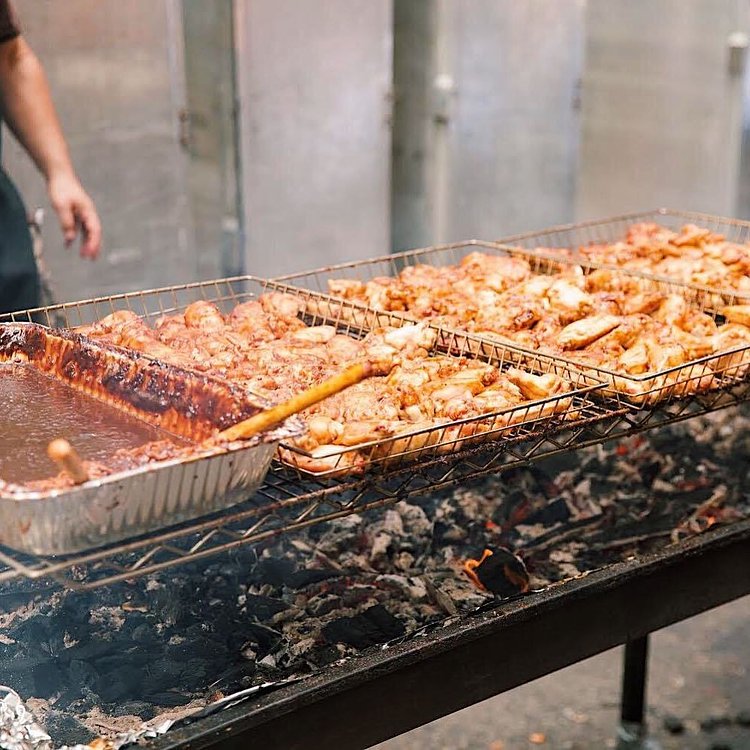 Wednesday’s are for the wings 🔥 @ubonsbbq
