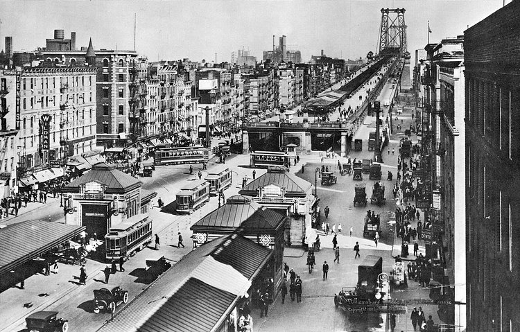 Manhattan Entrance to Williamsburg Bridge, 1919