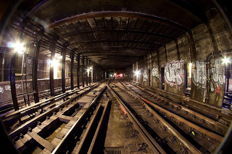 30 seconds through the eye of a fish | where upstream meets downstream