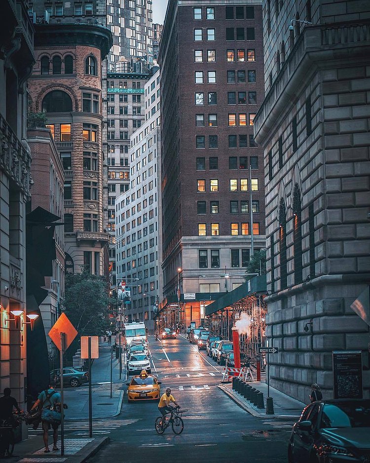 New York, New York. Photo via @golden2dew #viewingnyc #newyork #newyorkcity #nyc