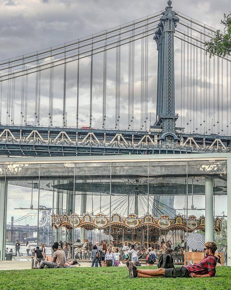 Dumbo, Brooklyn. Photo via @krisalhe #viewingnyc #newyork #newyorkcity #nyc #janescarousel #manhattanbridge #dumbo #brooklyn
