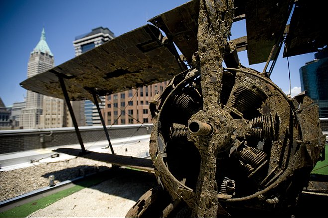 The high-altitude plane is just one of many whimsical embellishments found on Kaufman-owned buildings throughout New York City. There's a three-story chess board on an otherwise bland cement wall at 767 Third Avenue, and a cat chasing a canary, set in tile, at 127 John Street.