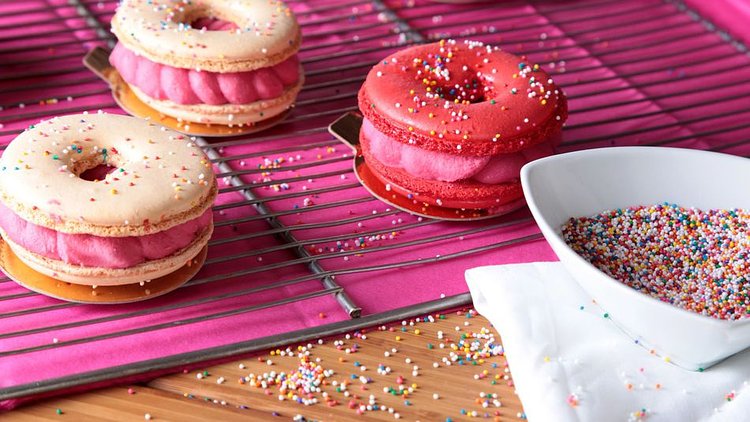 Get ready to swoon over a beautiful new dessert, the macaron donut