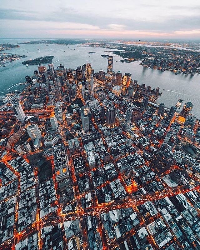 New York, New York. Photo via @svvvk #viewingnyc #newyork #newyorkcity #nyc