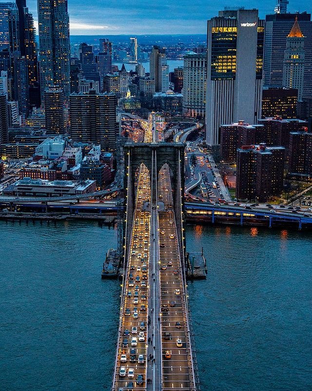 Brooklyn Bridge, New York