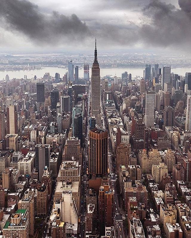 New York City. Photo via @craigsbeds #viewingnyc