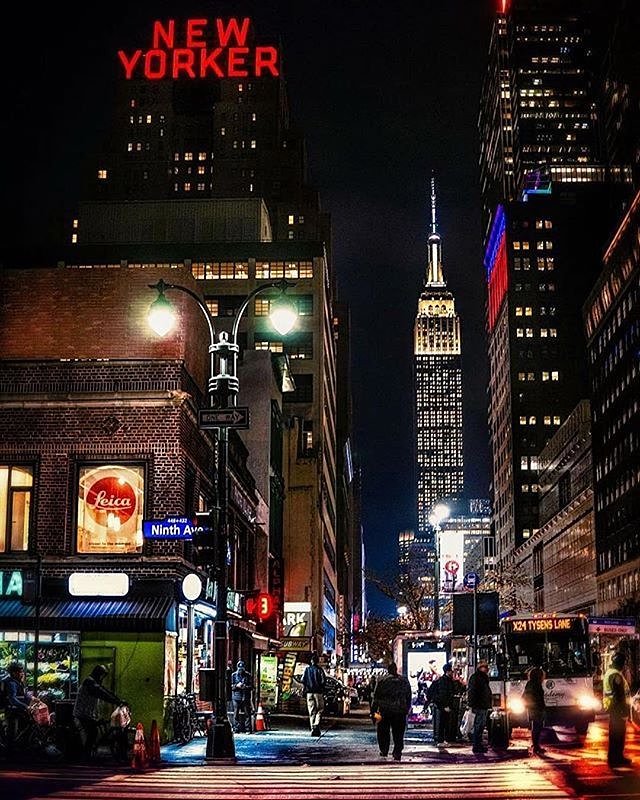 New York, New York. Photo via @gina_brake_photography_nyc #viewingnyc #newyork #newyorkcity #nyc