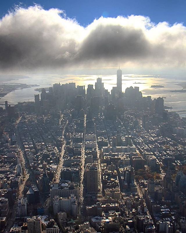 Photo via @ja3walk3n 
#viewingnyc